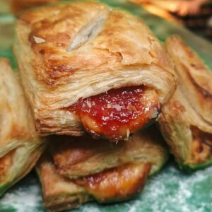 Hojaldre de bocadillo y queso